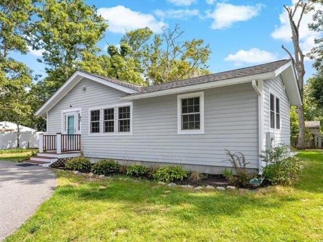 House for sale in Mashpee, Barnstable County