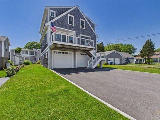 House for sale in Mattapoisett, Massachusetts