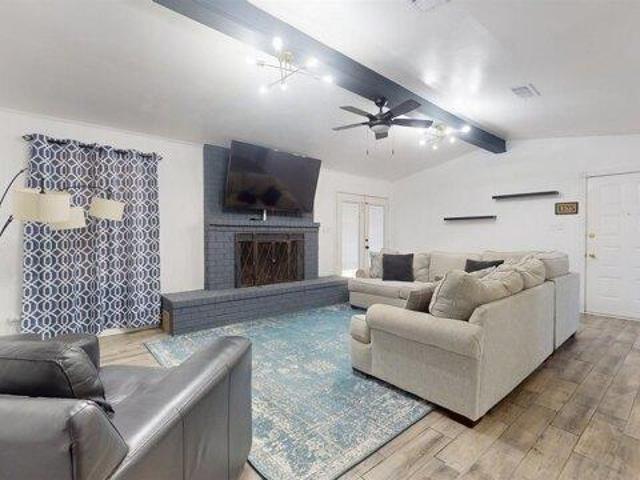House for sale in Maud