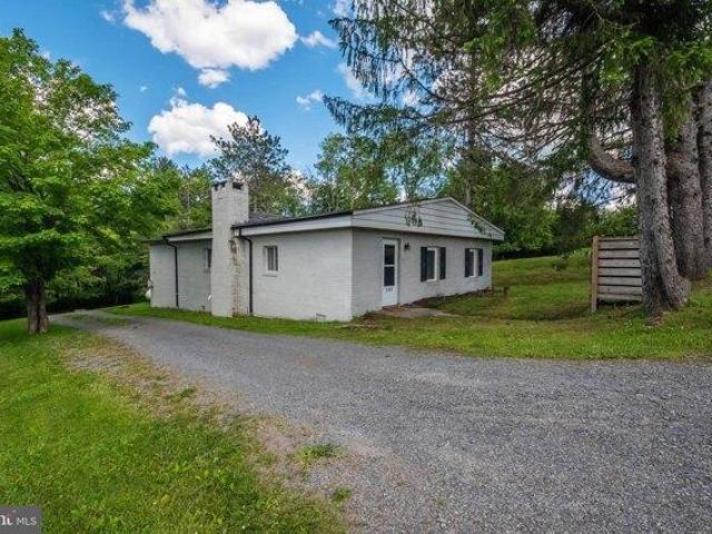 House for sale in Garrett, Maryland