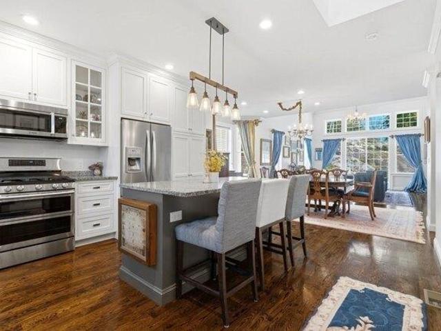 House for sale in Chapel Hill Landing Condominiums, Medfield