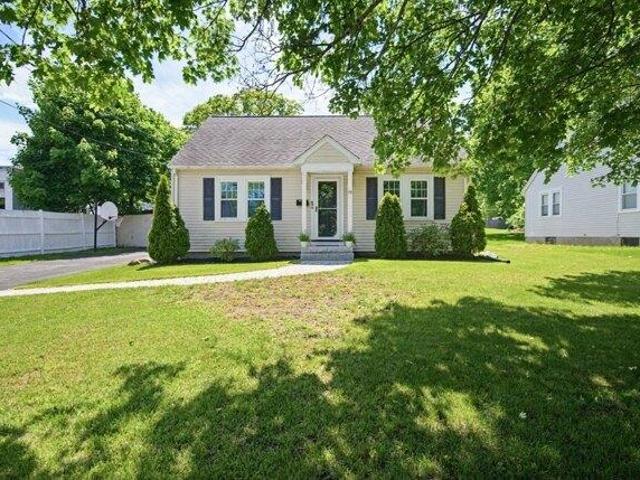 House for sale in Medway, Massachusetts
