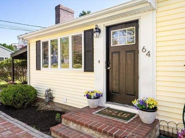 House for sale in Medway, Massachusetts
