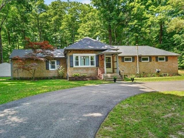 House for sale in Medway, Massachusetts