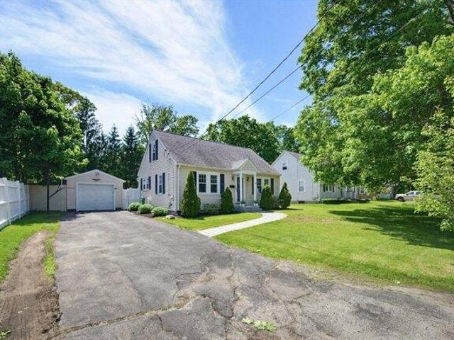 House for sale in Medway, Massachusetts