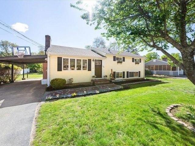 House for sale in Medway, Massachusetts