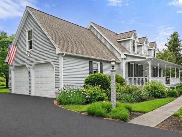 House for sale in Medway, Massachusetts