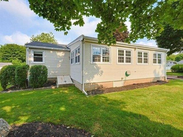 House for sale in Medway, Massachusetts