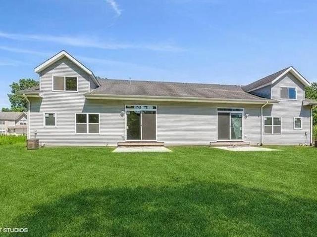 House for sale in Merrillville, Indiana