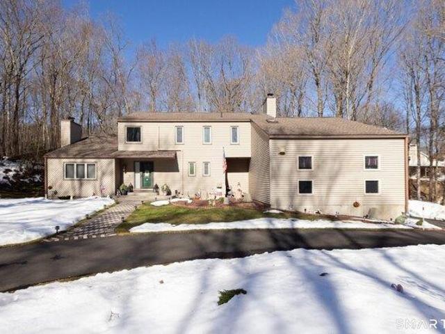 House for sale in Middlebury, Connecticut