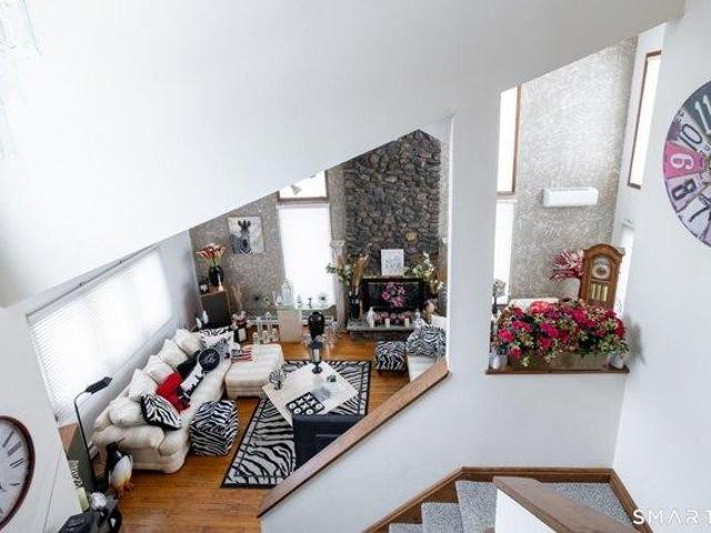 House for sale in Middlebury, Connecticut