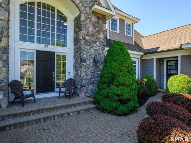 House for sale in Middlebury, Connecticut