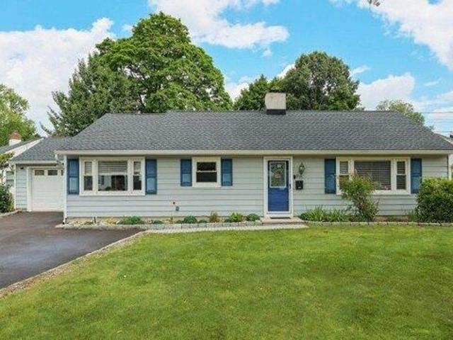 House for sale in Middlesex, New Jersey