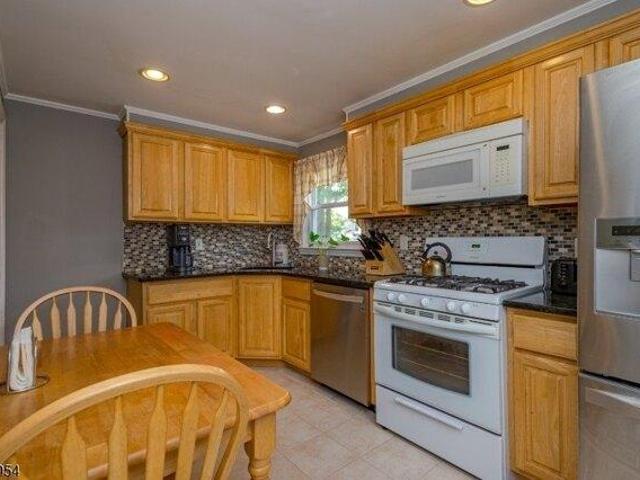 House for sale in Middlesex, New Jersey
