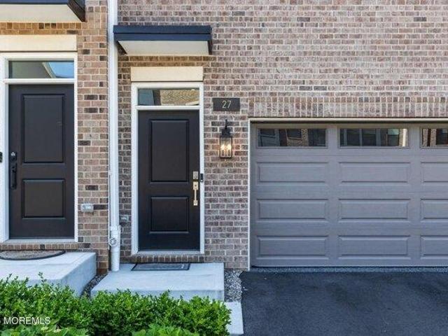 House for sale in Middletown Walk, Middletown Township