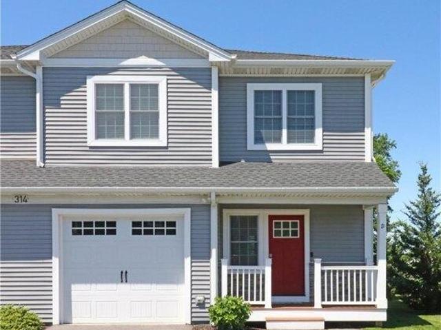 House for sale in Middletown, Rhode Island