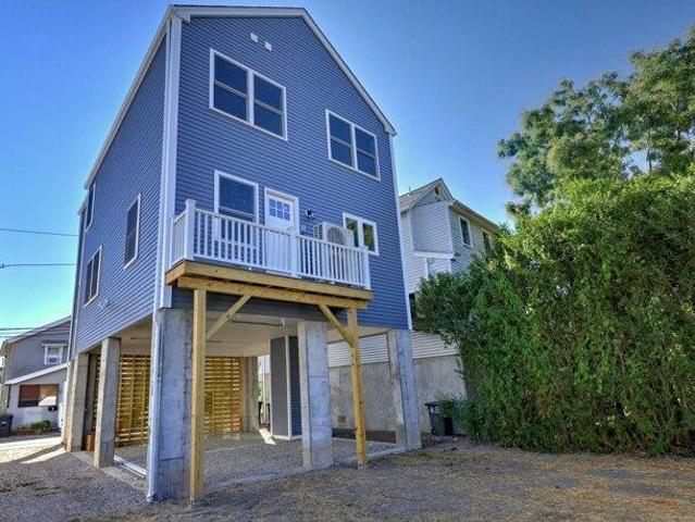 House for sale in Milford, Connecticut