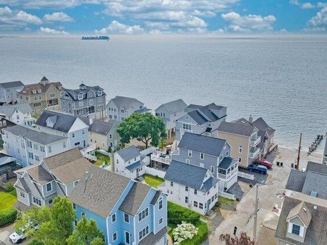 House for sale in Milford, Connecticut