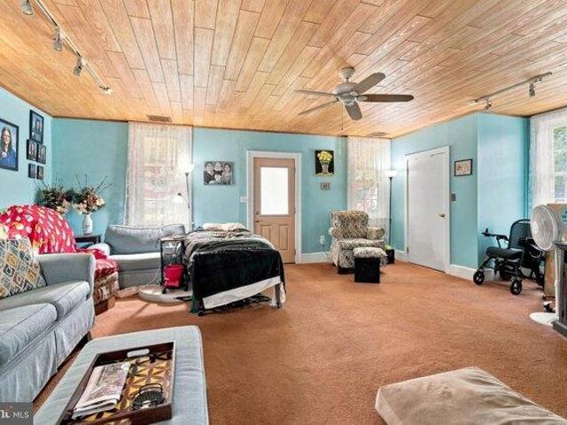 House for sale in Delmont, New Jersey