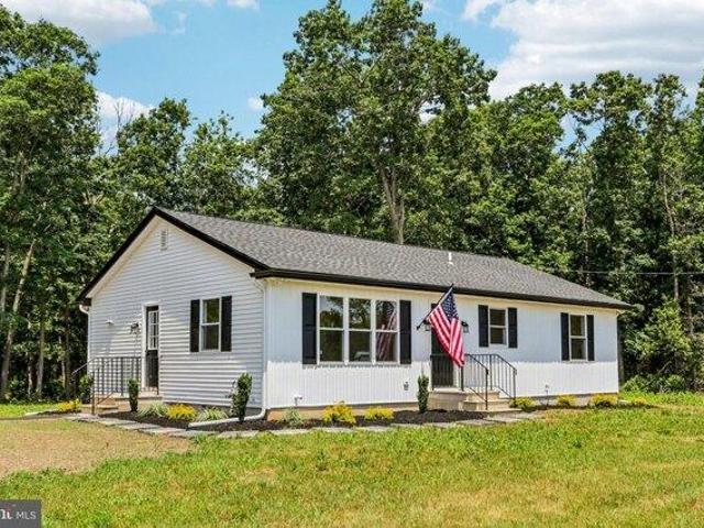 House for sale in Rosenhayn, New Jersey