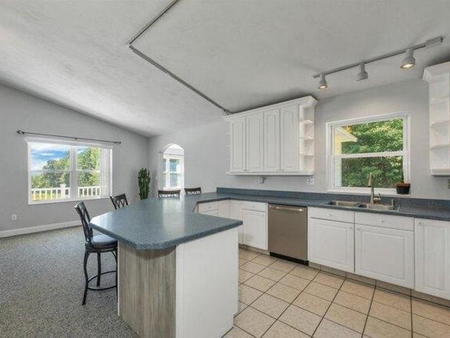 House for sale in Milton, Strafford County