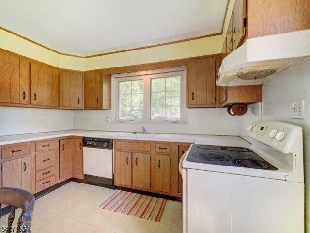 House for sale in Mine Hill, New Jersey