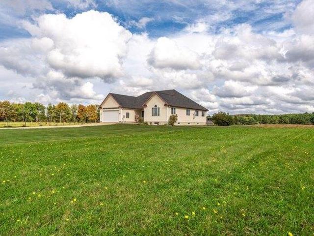 House for sale in Monmouth, Maine