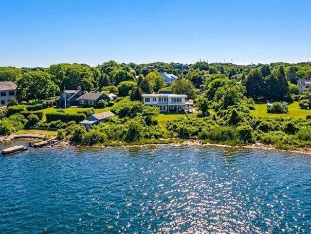 House for sale in Wainscott, New York