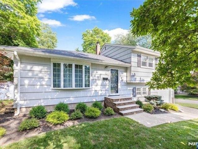 House for sale in Montvale, New Jersey