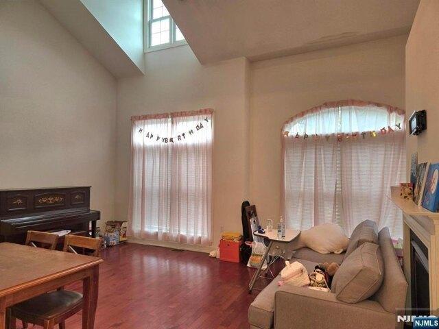 House for sale in Chestnut Ridge, Montvale