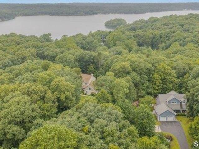 House for sale in Montville, Southeastern Connecticut Planning Region