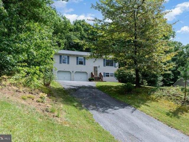 House for sale in Cumberland, Pennsylvania