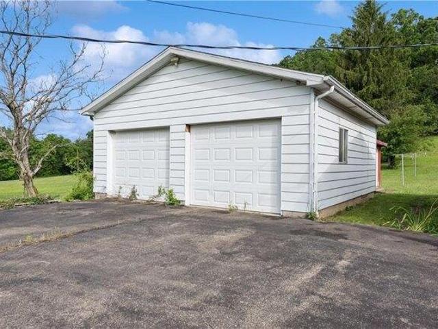 House for sale in Acme, Pennsylvania