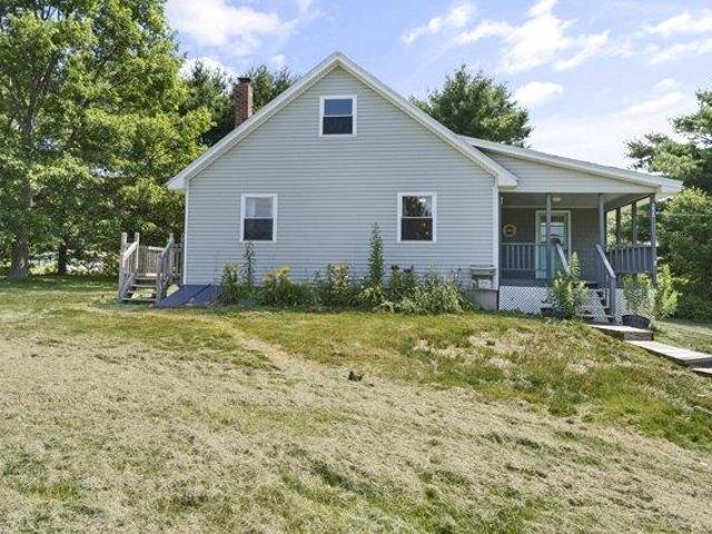House for sale in Mount Vernon, Maine