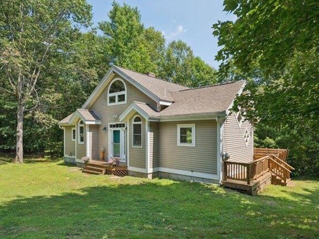 House for sale in Mount Vernon, Maine