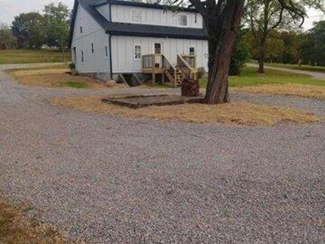 House for sale in Mount Washington, Kentucky
