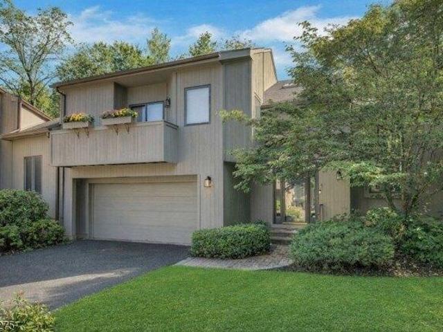 House for sale in Mountain Lakes, New Jersey