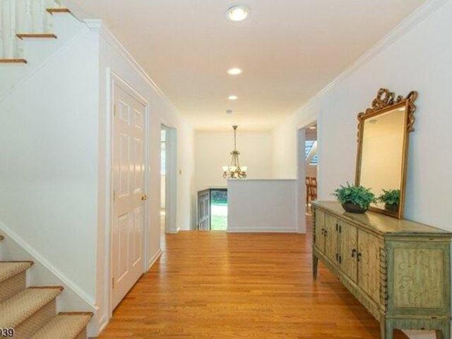 House for sale in Fox Hill, Mountain Lakes