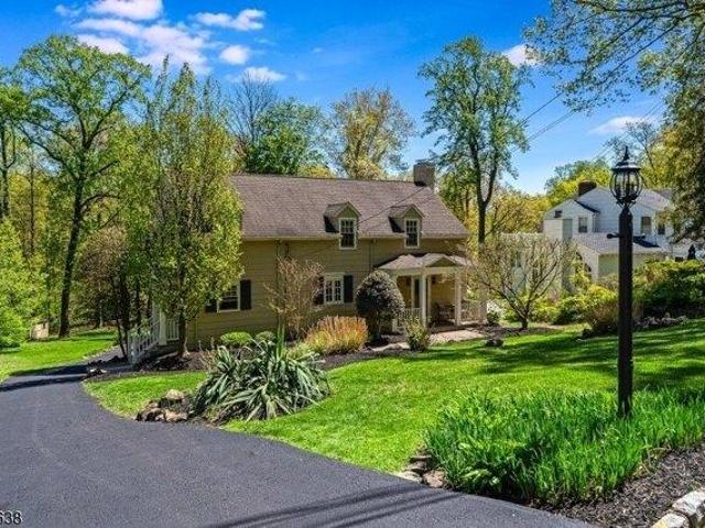 House for sale in Mountainside, New Jersey