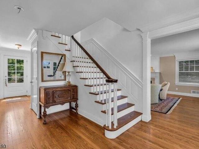 House for sale in Mountainside, New Jersey
