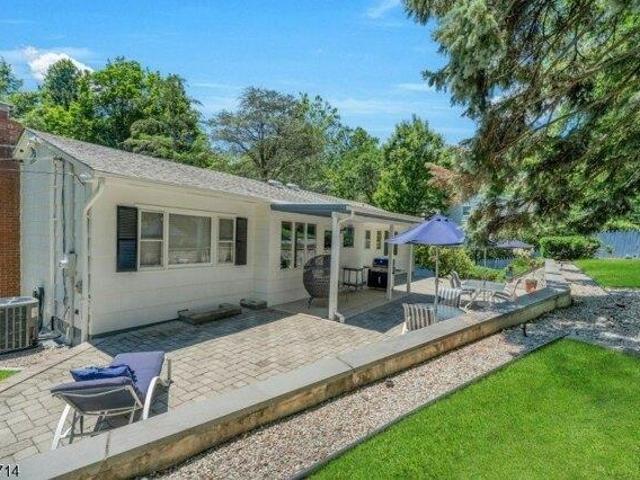 House for sale in Mountainside, New Jersey