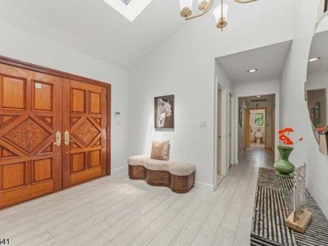 House for sale in Mountainside, New Jersey