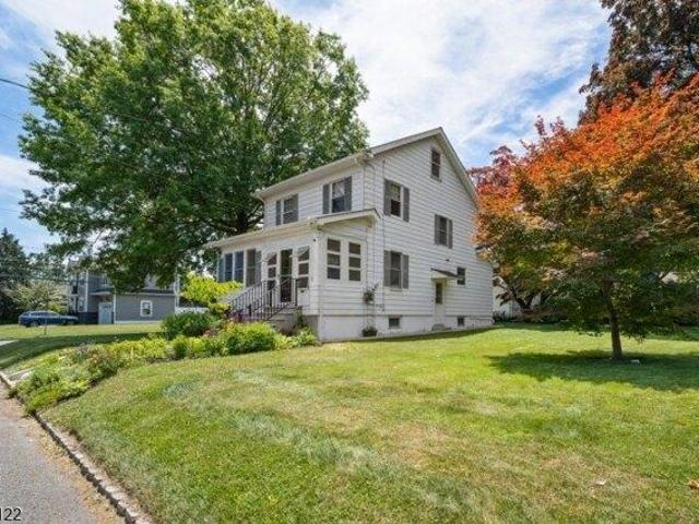 House for sale in Mountainside, New Jersey