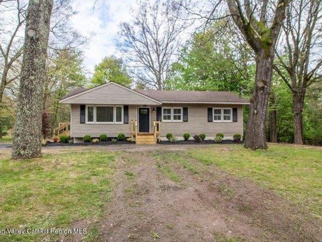 House for sale in Accord, New York