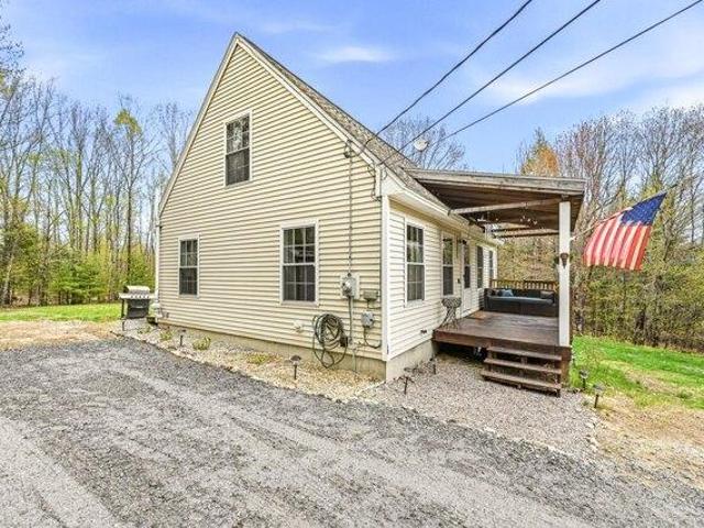 House for sale in Naples, Maine