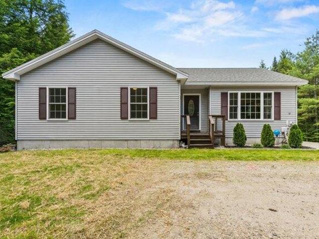 House for sale in Naples, Maine