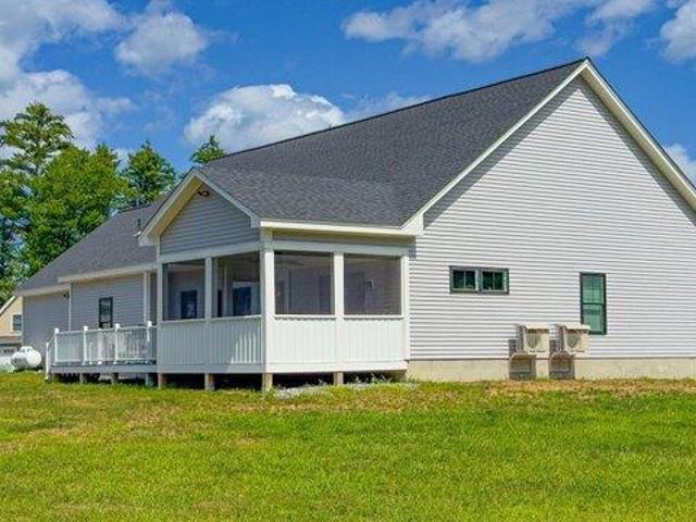 House for sale in Naples, Maine