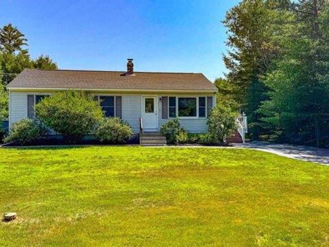 House for sale in Naples, Maine