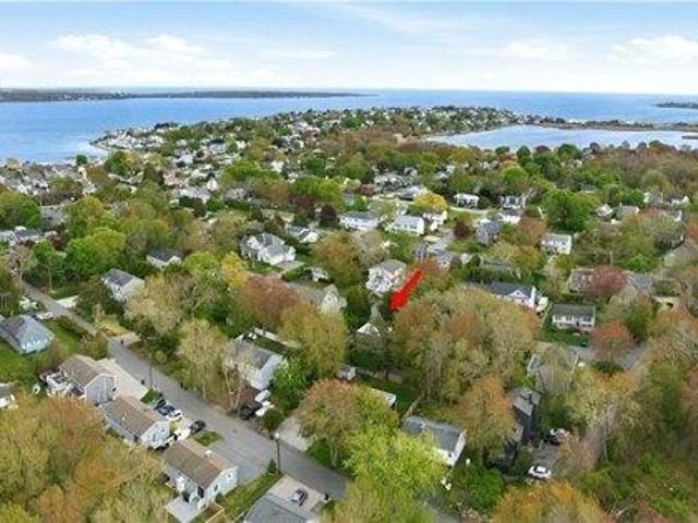 House for sale in Bonnet Shores, Narragansett