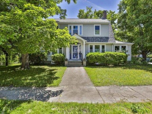 House for sale in New Hampshire